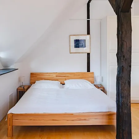 Ferienunterkuenfte Galeriewohnung & Bungalow